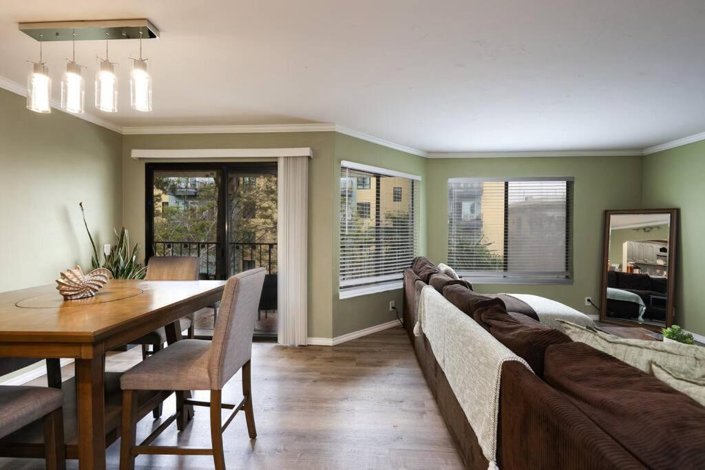 Chic Condo Steps From Petco Park San Diego Exterior photo